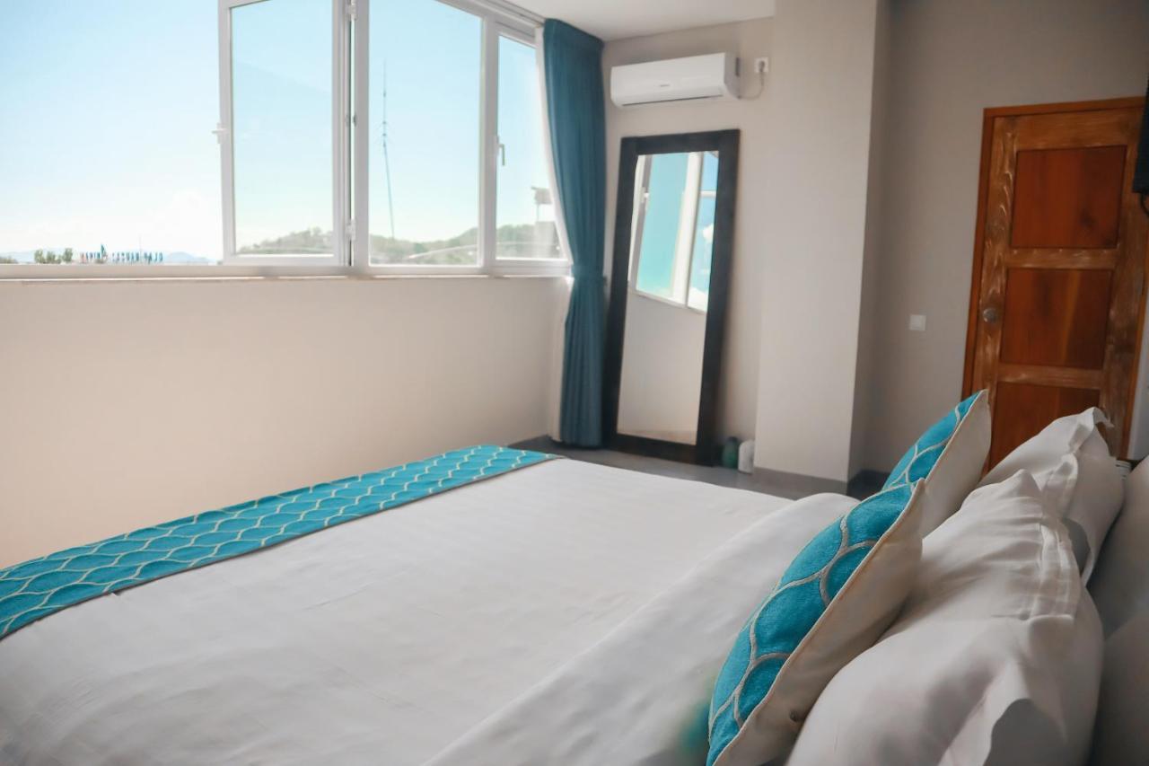 Harbour Komodo Hotel Labuan Bajo Ngoại thất bức ảnh