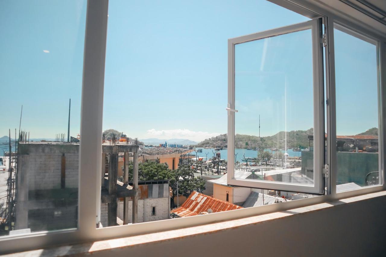 Harbour Komodo Hotel Labuan Bajo Ngoại thất bức ảnh