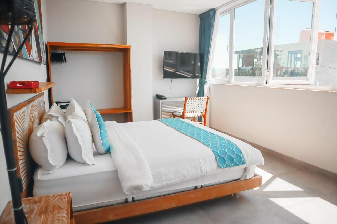 Harbour Komodo Hotel Labuan Bajo Ngoại thất bức ảnh